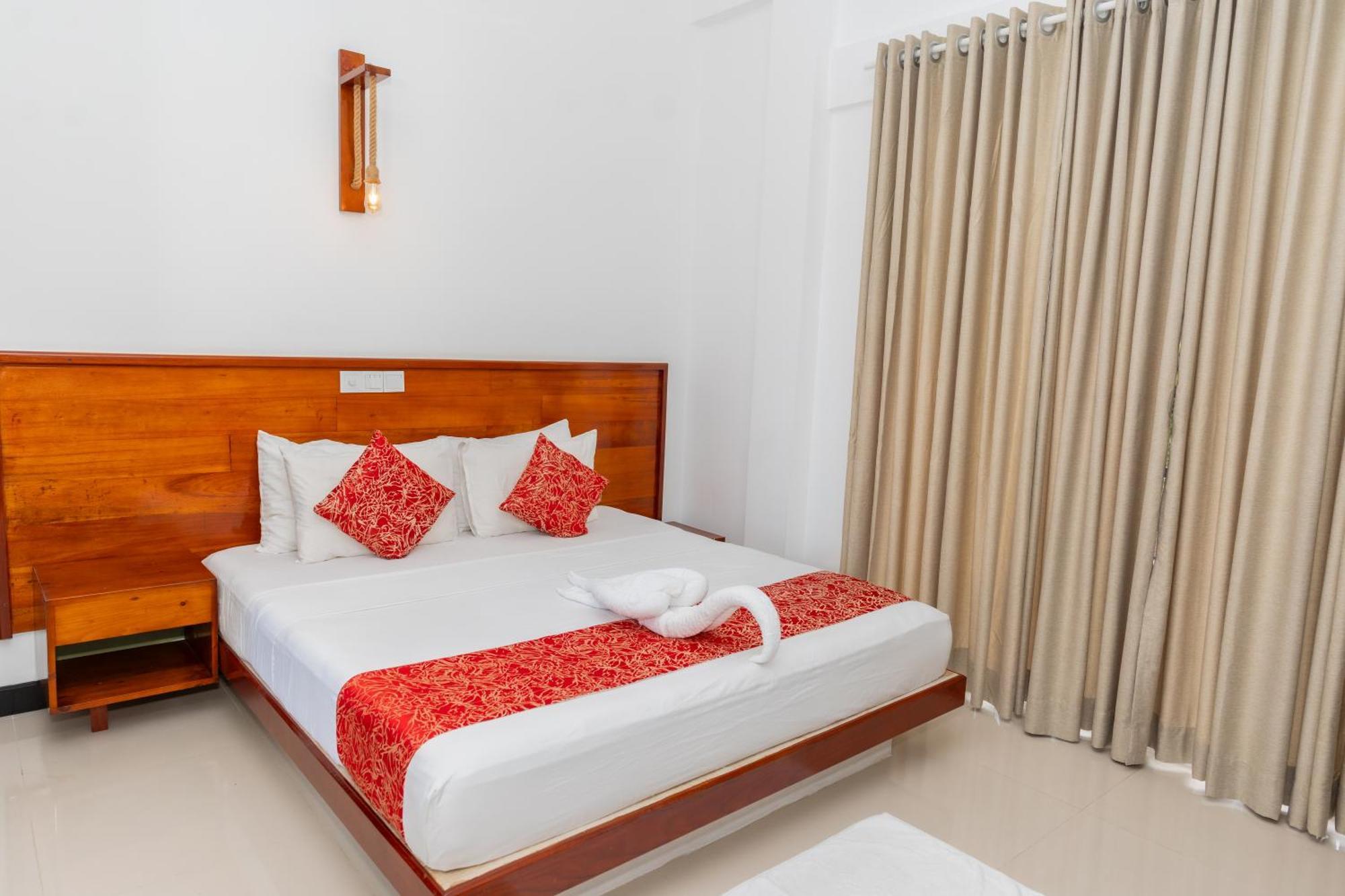 Sea Cloud Hotel Unawatuna Kültér fotó