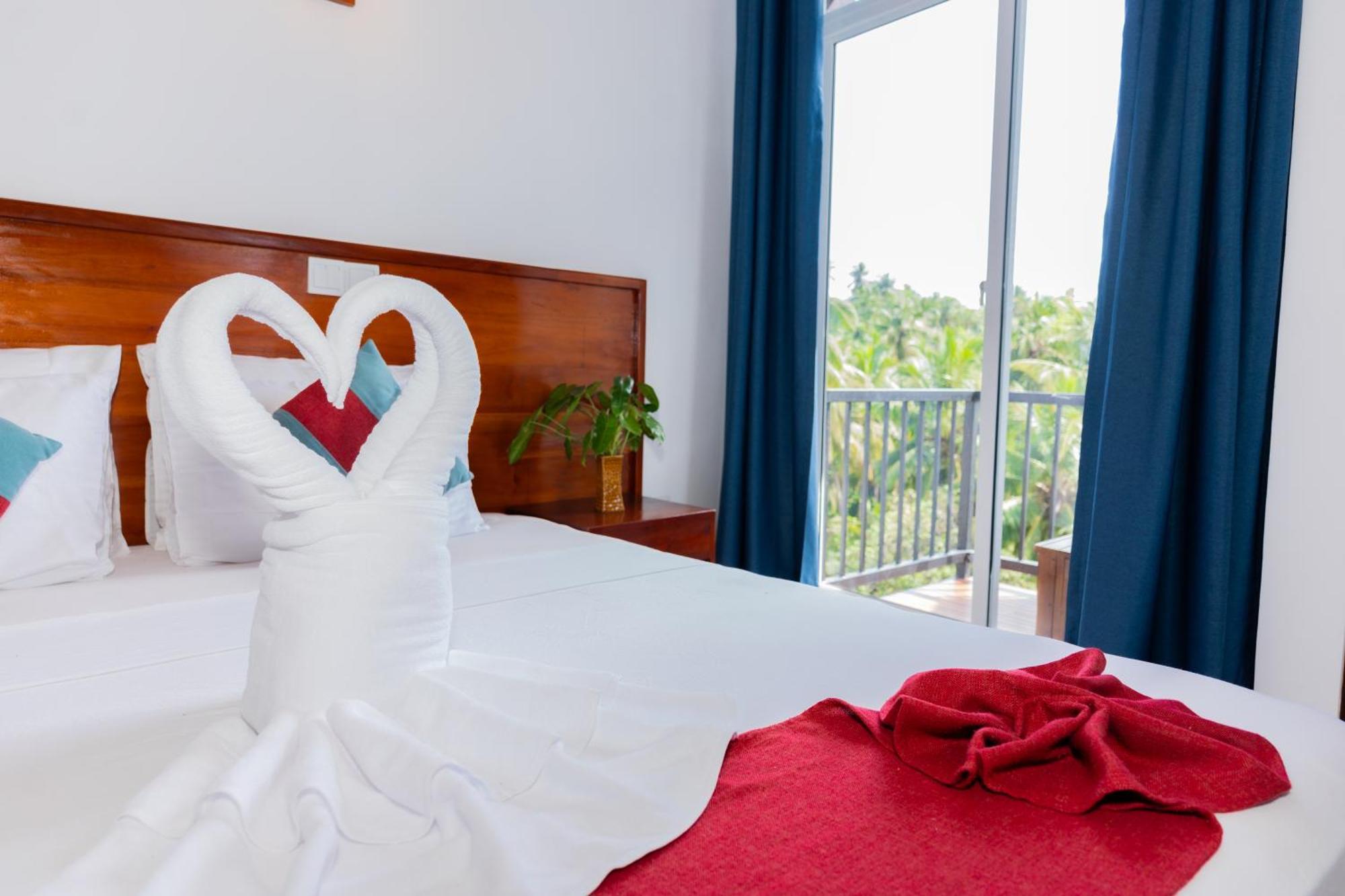 Sea Cloud Hotel Unawatuna Kültér fotó